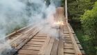 BONITO: Ato de vandalismo: ponte de acesso a pesqueiros e atrativos no &Aacute;guas do Miranda &eacute; incendiada