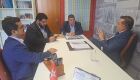 AL&Ocirc; BONITO: Tem recursos chegando para asfaltar a Vila Mimito, prefeito esteve com deputado Vander