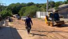 Mutir&atilde;o de Limpeza e patrolamento das ruas no Distrito &Aacute;guas do Miranda