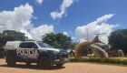Residência é invadida e furtada no Centro de Bonito