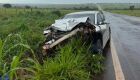 Crian&ccedil;a fica em estado grave em acidente com bitrem em rodovia de MS