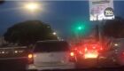 Motorista &eacute; esfaqueado no queixo ap&oacute;s negar dinheiro a 'pedinte' em sem&aacute;foro