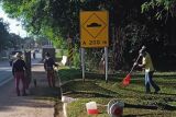 Equipe realiza limpeza pelas ruas de Bonito