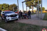 Guarda Municipal de Bonito realiza patrulhamento e aproximação com crianças e adolescentes na Praça 