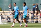 Com &Eacute;derson, Sele&ccedil;&atilde;o Brasileira come&ccedil;a semana da estreia na Copa do Mundo