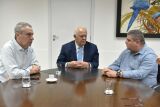 Prefeito de Bonito se re&uacute;ne com o presidente do TCE-MS