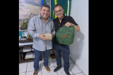 Prefeito Josmail Rodrigues recebe prefeito de Piraju (SP) em Bonito
