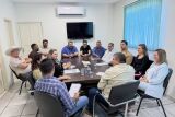 Josmail Rodrigues re&uacute;ne secret&aacute;rios e cobra aten&ccedil;&atilde;o aos gastos nos &uacute;ltimos meses do ano  