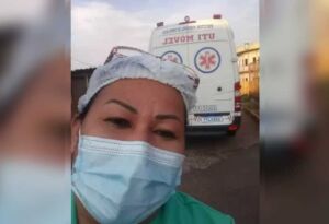 Enfermeira morre após ambulância bater em caminhão parado em MS