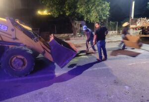 Após  celebrações de Corpus Christi, Secretaria de Obras realiza a limpeza das ruas 