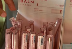 Liquidação imperdível na MC Cosméticos: prateleira inteira com produtos por apenas R$ 5,00