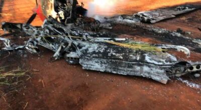 Aeronave fez pouso forçado e piloto ateou fogo depois - Crédito: Senad/Divulgação