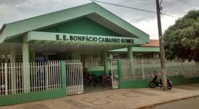 Escola Estadual Bonifácio Camargo Gomes em Bonito (MS)