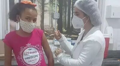 Laine de Jesus Alves, 14 anos, tem diabetes e foi imunizada em Itaporã. (Foto: Arquivo Pessoal) -