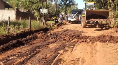 Prefeito de Bonito visita obras na estrada da Gruta Catedral