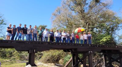 Prefeitura entrega mais uma grande obra, a Ponte da Volta Grande e prefeito comemora, VEJA FOTOS