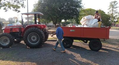 Trabalhadores da Secretaria de Obras realizaram mutirão de limpeza durante feriadão em Bonito