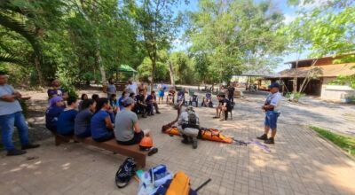 Guias de turismo e colaboradores da Gruta de ganham treinamento do Plano de Emergência em Bonito