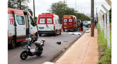 Motociclista perde capacete e morre em acidente com bicicleta elétrica em MS