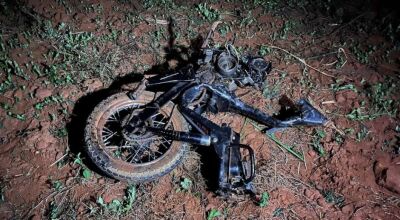 Acidente grave entre carro e moto deixa um morto na BR-376