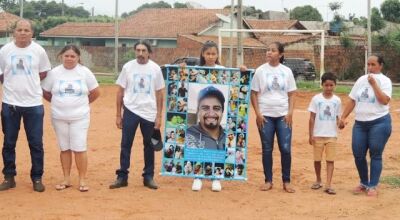 Amigos e familiares fazem homenagem a aquidauanense morto em acidente em Rodovia