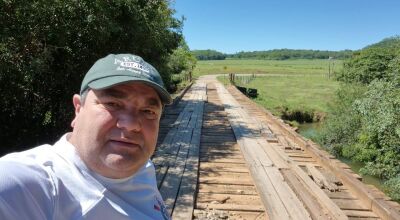 Prefeito vistoria ponte na região da Fazenda Laudejá e estradas em Bonito