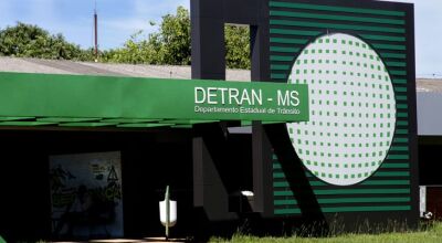 Detran alerta que não envia SMS ou e-mail com informações de suspensão da CNH à condutores