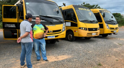 Ônibus escolares recebem vistoria para volta às aulas