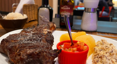 Prime Rib: O Corte de Carne que Define a Arte do Grelhado