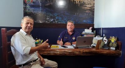 Comandante da GMB recebe vereador Paulinho Xavier e apresenta novo sistema de monitoramento