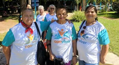 Projeto Conviver leva alegria da melhor idade para a Praia da Figueira
