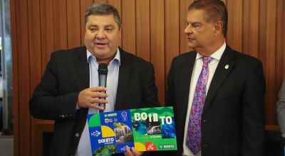 Prefeito Josmail Rodrigues convida senador Nelsinho Trad para o Bonito em Brasília