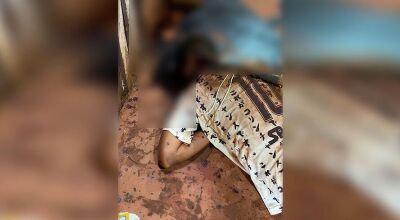 Homem é encontrado morto com foice cravada na cabeça em MS