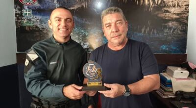 Comandante da Guarda Municipal de Bonito recebe comandante da 1&deg;CiaPM
