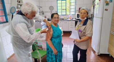 Mais de 77 mil pessoas foram vacinadas com plano emergencial