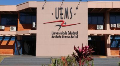UEMS abre inscri&ccedil;&otilde;es para Vestibular 2026 com 871 vagas em todo o Estado; confira o edital