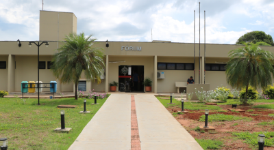 Justi&ccedil;a condena dupla sertaneja a pagar indeniza&ccedil;&atilde;o a adolescente embriagado em palco