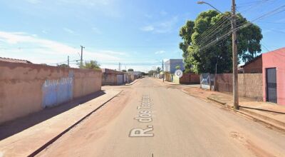 Mulher atira contra casa e tira roupa na viatura policial em MS