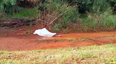 Pol&iacute;cia de Dourados suspeita que homem encontrado em vala morreu de frio 