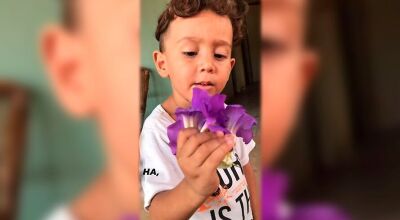 M&atilde;e pede fim de julgamentos ap&oacute;s morte de menino atropelado