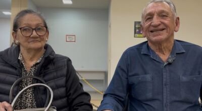 Juntos h&aacute; 54 anos, casal vai retirar nova identidade no Dia dos Namorados  