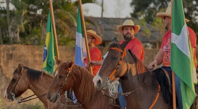 Cavalgada do Padroeiro re&uacute;ne fi&eacute;is e mant&eacute;m viva tradi&ccedil;&atilde;o em homenagem a S&atilde;o Pedro Ap&oacute;stolo