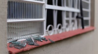 Homem tem surto, amea&ccedil;a matar av&oacute; e beber sangue da idosa