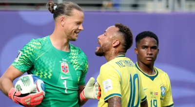 Goleiro algoz afirma que desculpa em post curtido por Ney era de perfil fake