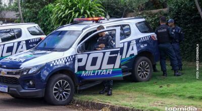 Jovem pula muro de sal&atilde;o de beleza para fugir de tentativa de assassinato 