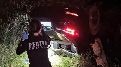 Carro colide com motocicleta, capota e mata homem em rodovia de MS