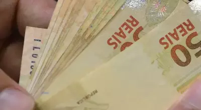 Prefeitura paga sal&aacute;rio de servidores municipais nesta sexta-feira