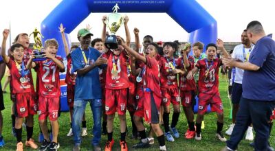 Pinheiro e Pantanal vencem etapas do Festival de Futebol Sub-11