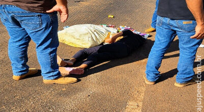 Trabalhadora &eacute; atropelada por carreta e morre em MS