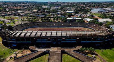 Presidentes da CBF e FFMS visitam Est&aacute;dio Moren&atilde;o
